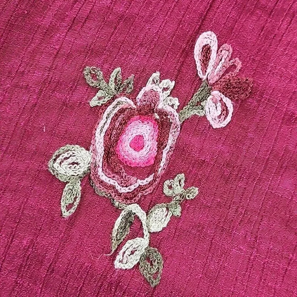 Fig and Flower Women's Medium Red Smock With Rose Embroidery Ruffled Sleeves EUC